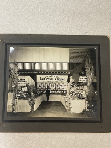 Antica mostra fotografica - , di